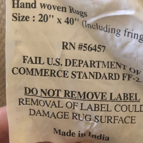 Handwoven Holiday Poinsettia Welcome Rug W/Fringe Size 20X40 India Red Green - Picture 3 of 3